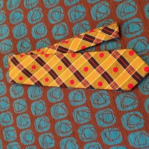 VINTAGE NWOT UNGARO TIE